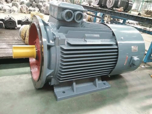 什么原因?qū)е挛靼参鳜斪冾l電機(jī)頻率降低？